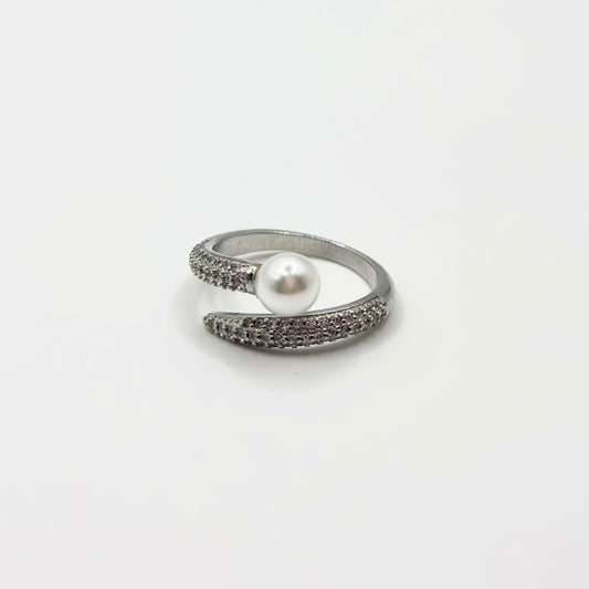 Pearl and Diamond Ring – 925 Silver